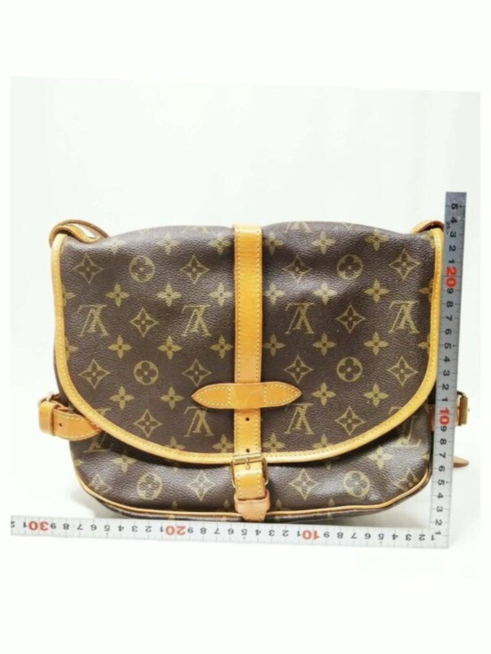 Authentic Louis Vuitton Saumur 30 Monogram Crossbody Messenger Bag - Picture 3 of 16